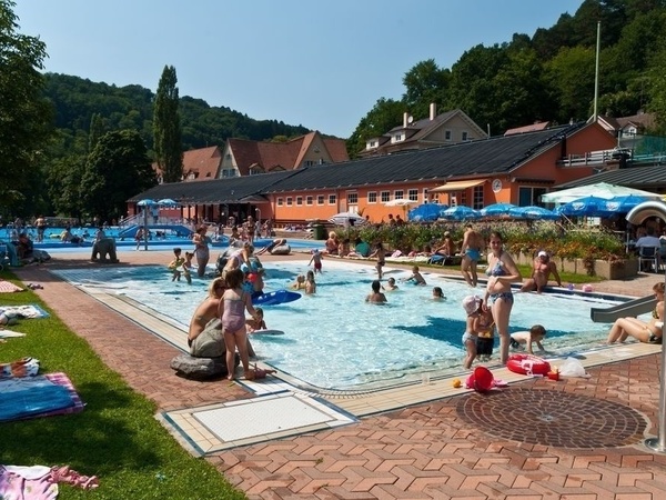 Bildnachweis: Mit freundlicher Genehmigung der Bäder Pforzheim Bildnachweis: Mit freundlicher Genehmigung der Bäder Pforzheim