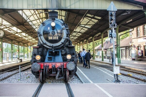 Albtalbahn Bildnachweis: Mit freundlicher Genehmigung von Dampfnostalgie Karlsruhe | © Daniel Saarbourg Albtalbahn Bildnachweis: Mit freundlicher Genehmigung von Dampfnostalgie Karlsruhe | © Daniel Saarbourg