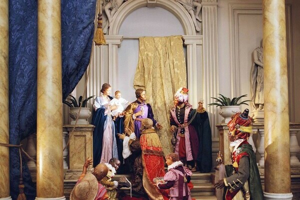 Dreikönigskrippe Bildnachweis: Stadtmuseum Schramberg Dreikönigskrippe Bildnachweis: Stadtmuseum Schramberg