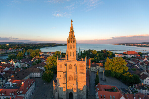  Copyright: (� Tourist-Information Konstanz GmbH)